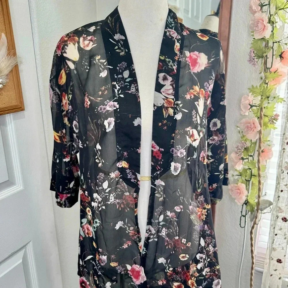 Floral Kimono Coverup - Picture 1 of 5
